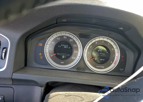 2013 Volvo S60 T5 z USA, uszkodzony, nr VIN YV1612FH4D1212636